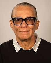 Headshot photo of Fon Gordon